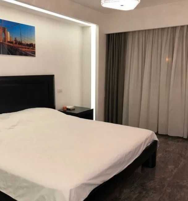 Продава се Двустаен апартамент в Бургас, Лазур - 56 кв.м за 1249 €/кв.м - Снимка #1