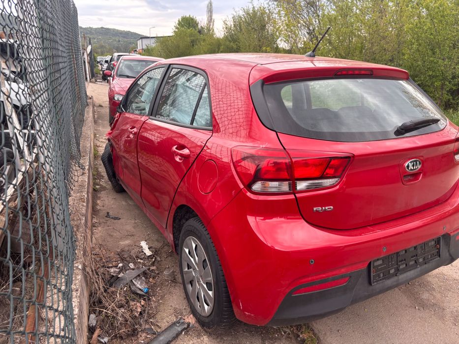 Kia Rio на части