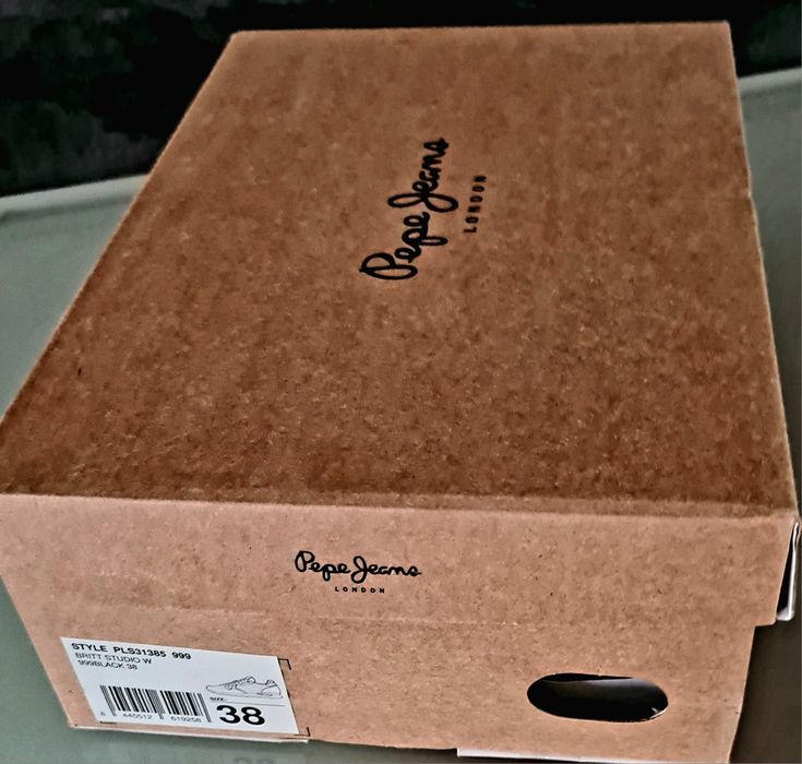 Нови уникални маратонки