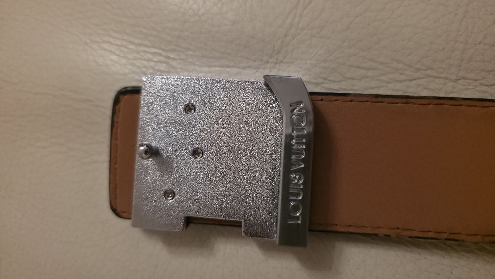 Curea Louis Vuitton