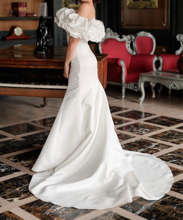 Vand rochie de mireasa