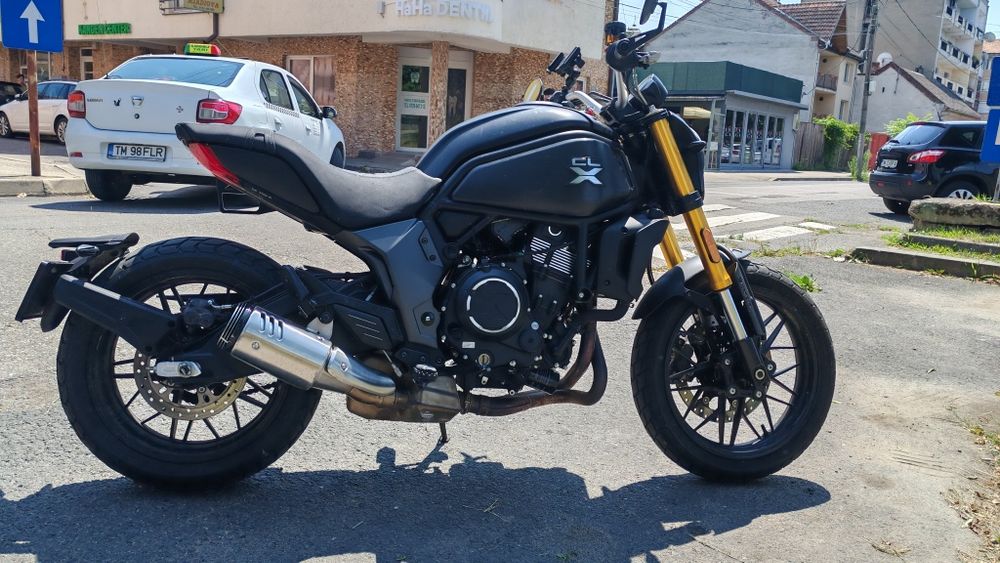Se vinde Cfmoto 700 cl-x
