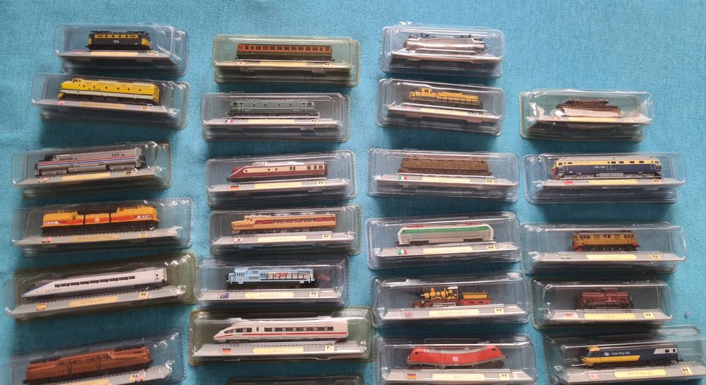 Locomotive In Miniatura Figurine Trenulet Colectie Machete Auto Tren