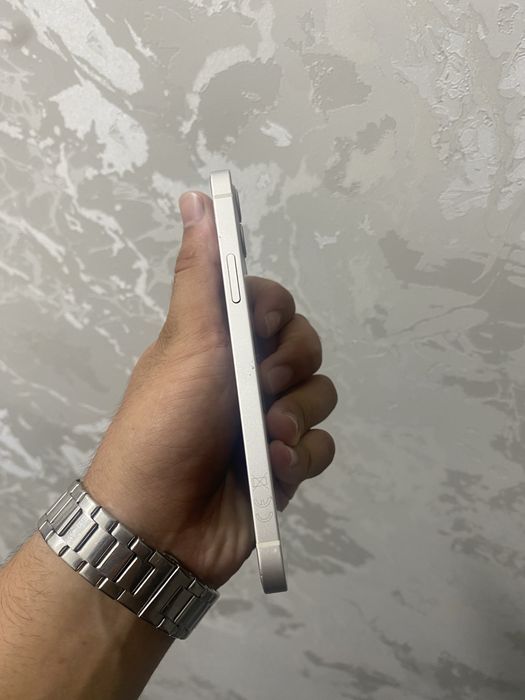Iphone 12 128gb 81 yomkost karopka bor idyal ochilmagan