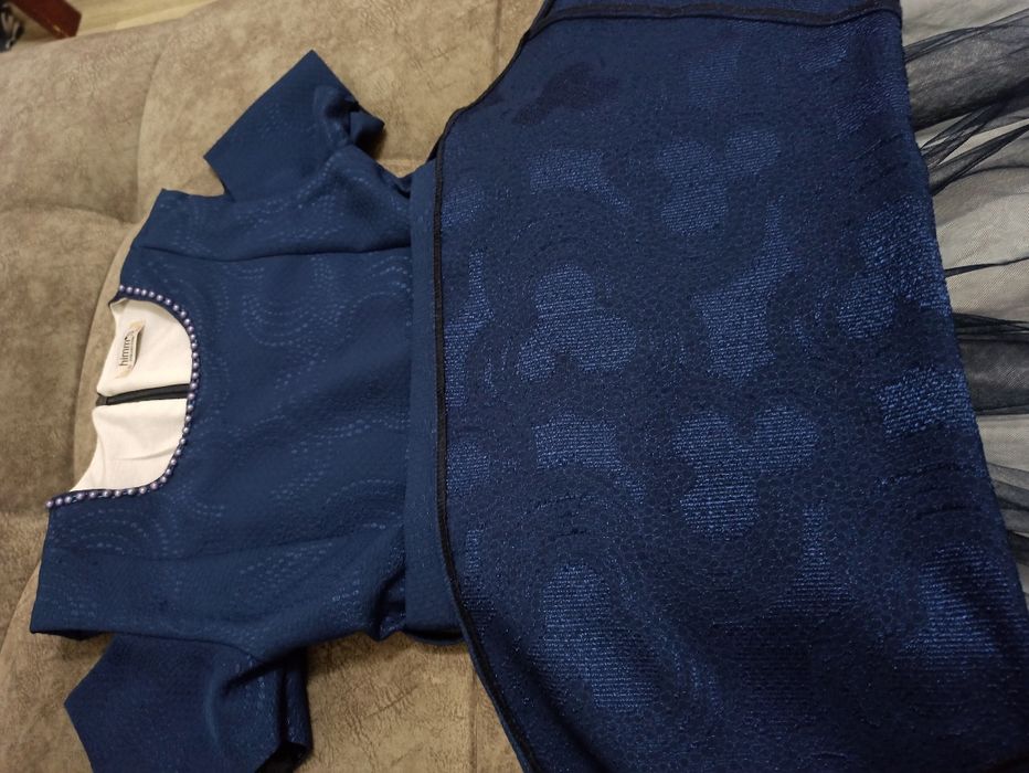 Красивое платье на рост 152см.