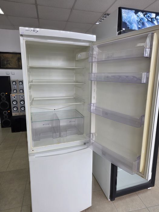 Хладилник Zanussi spazio