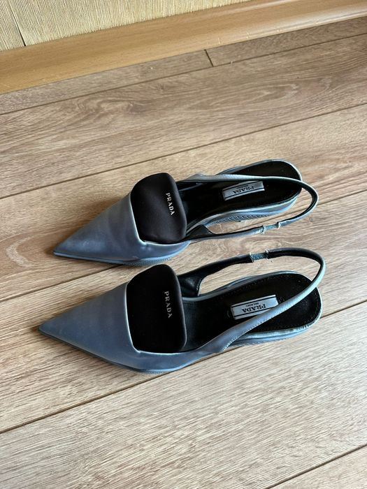 Prada сандали сатен
