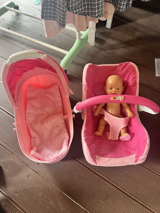 Кош и столче за кукли