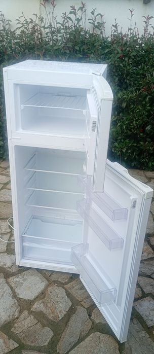 Хладилник с камера Vestfrost