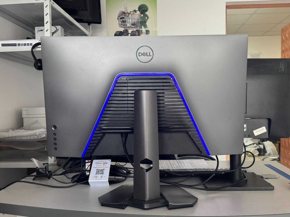 Геймърски Монитор Dell G3223D 31.5" 2560x1440 IPS 165 Hz Перфектно състояние!