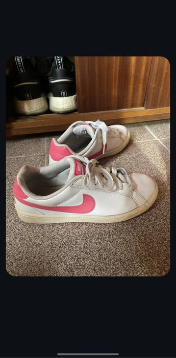 Продават се оригинални маратонки на найк