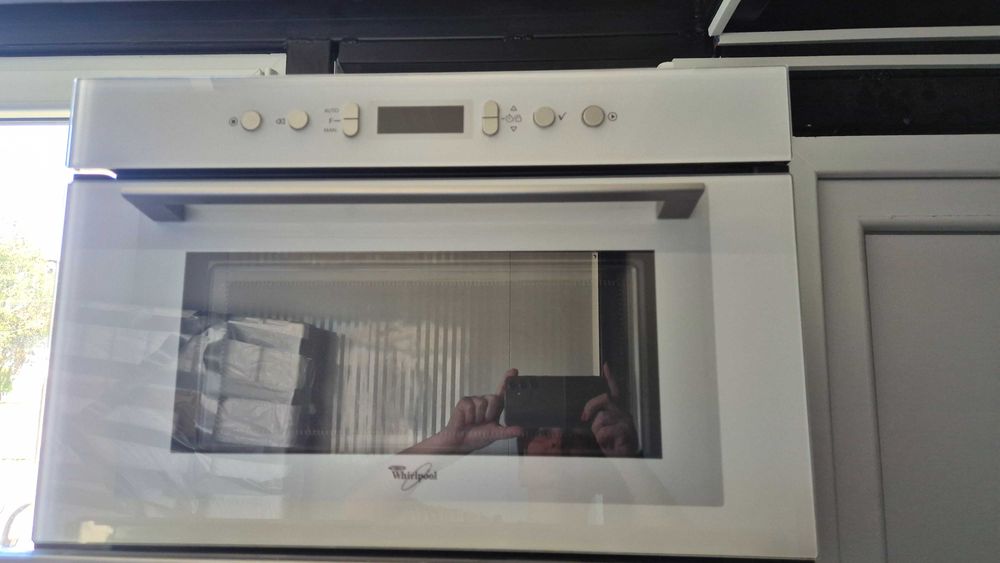 Интегрирана микровълнова печка Whirlpool AMW 498 WH, 750 W, 17 л, бяла