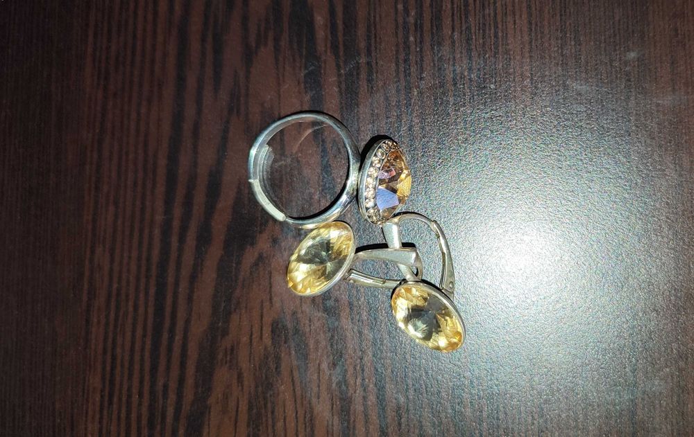 Bijuterii din argint cu diverse pietre semipretioase