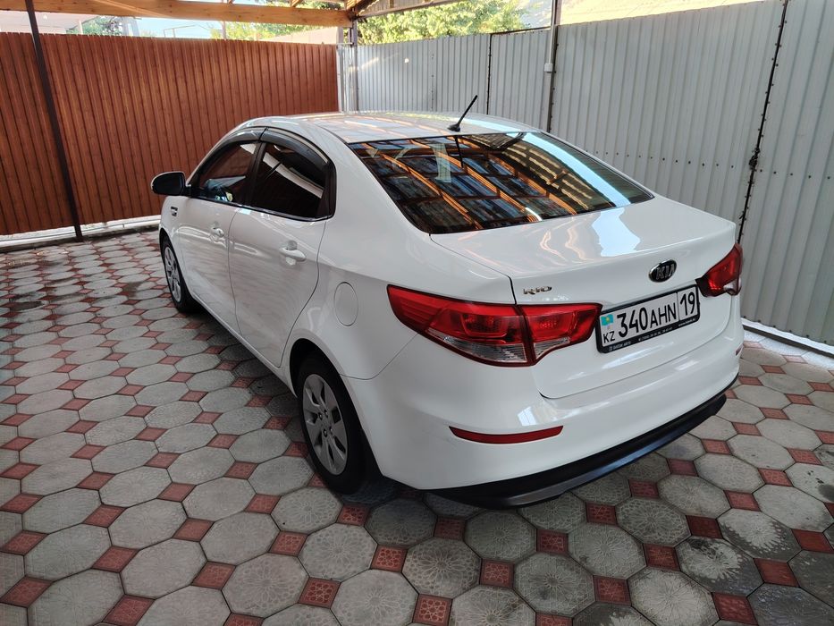 Kia Rio 2015год (Рестайлинг )