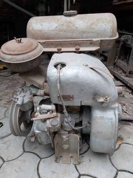 Насос водяной бензиновый