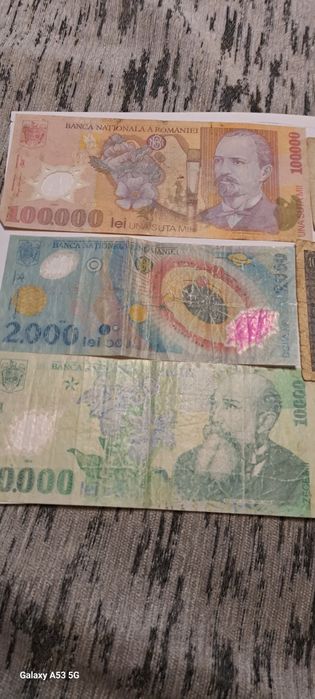Bani vechi gasiti întro casa veche ..
