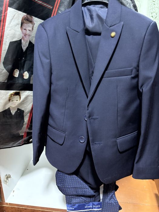 Школьная форма для нулевого класса или первого класса