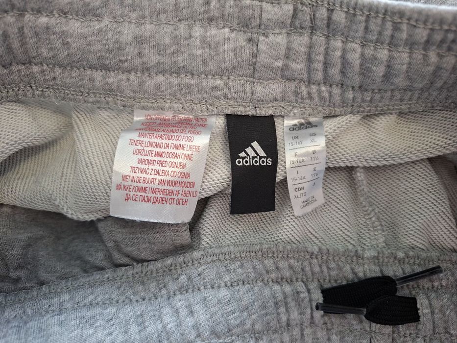 Adidas-Ориг. Къси панталони