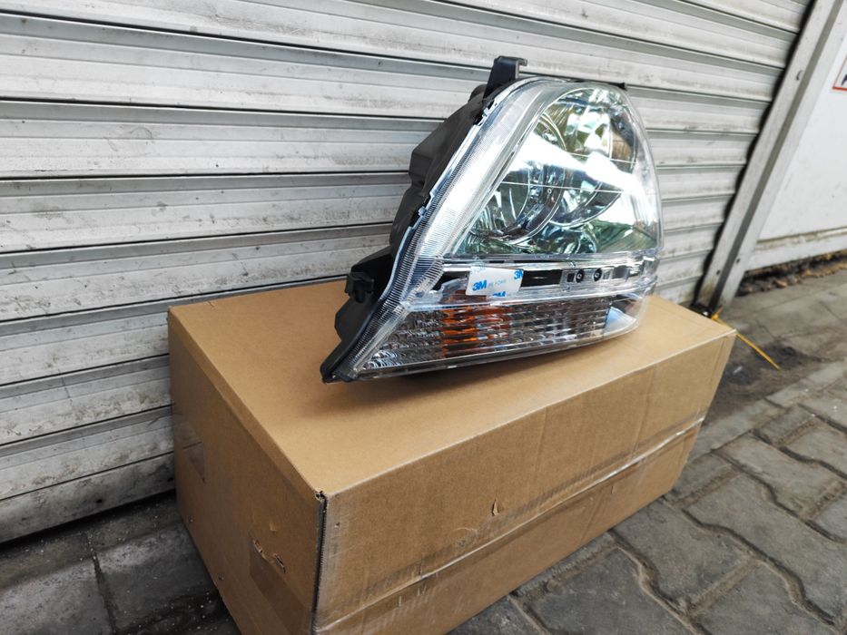 Фара Лексус RX 300