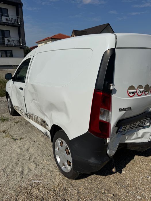 Vând Dacia Dokker