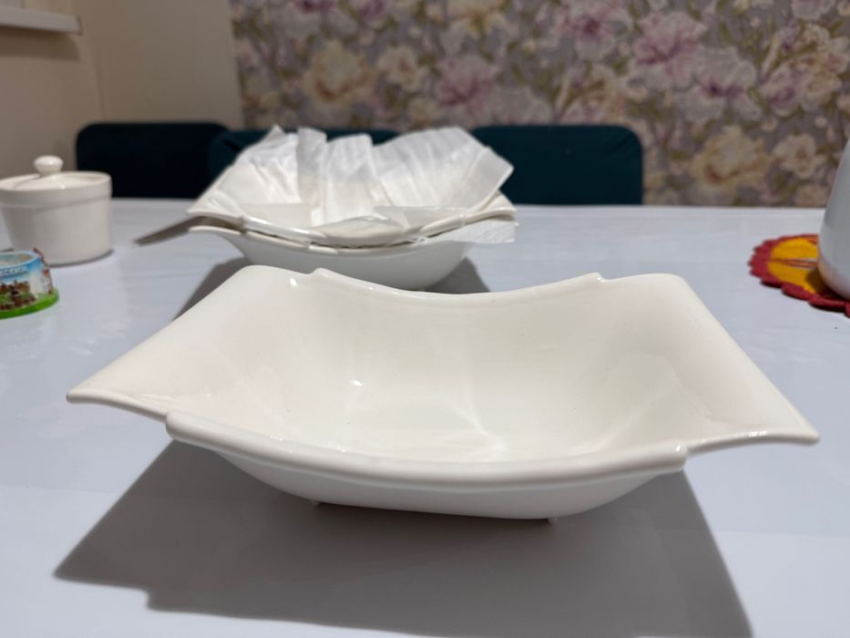 Посуда белая разная