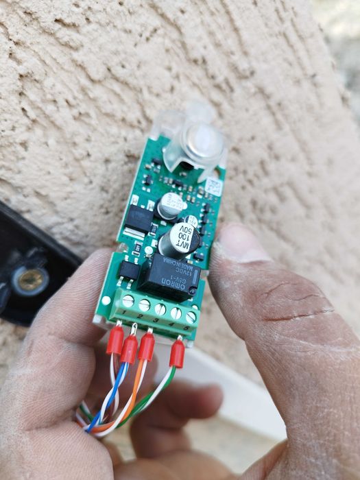 Servicii de reparatie a sistemelor de automatizări porți Iasi