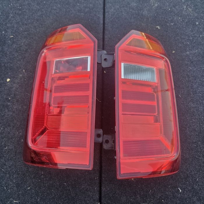 Стопове за  VW CADDY  ляв и десен
