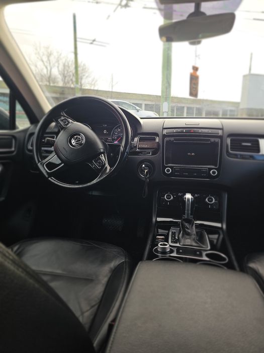 Volkswagen Touareg 2017 cumparat Romania/istoric complet