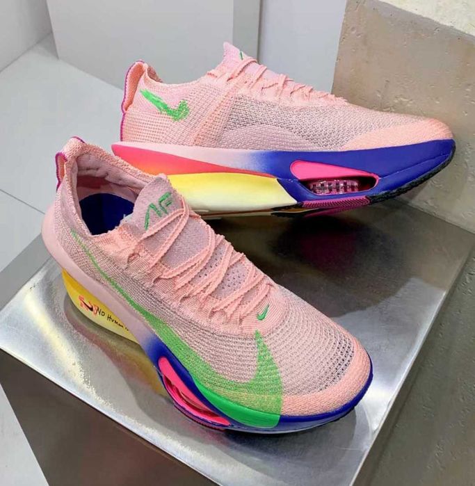 Продавам нови дамски маратонки Nike Alphafly 3 'Eliud Kipchoge
