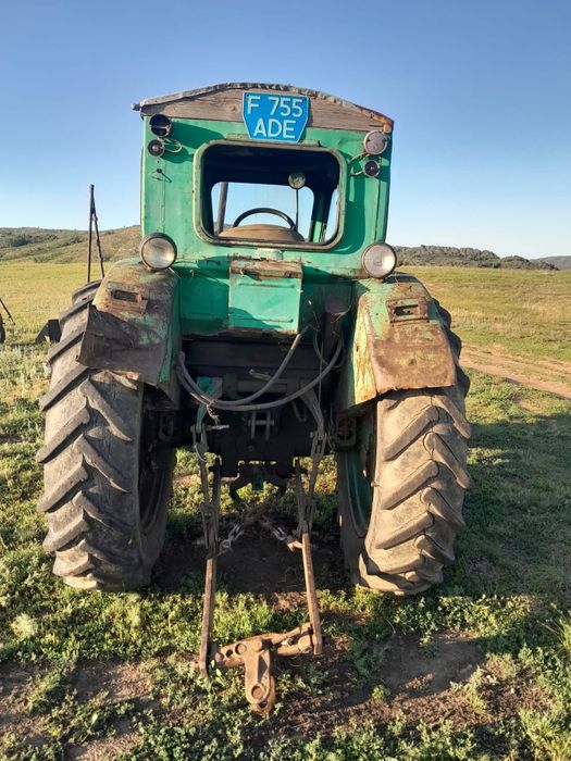 Продам Трактор т40