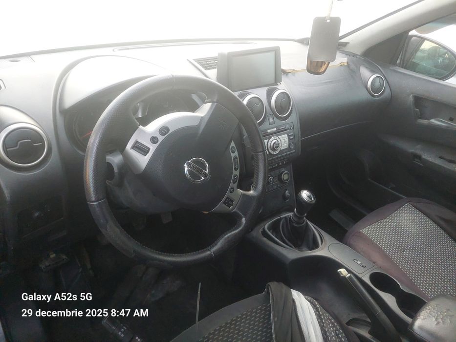 Vînd Nissan qashqai 1.5 dci pentru piese de schimb.
