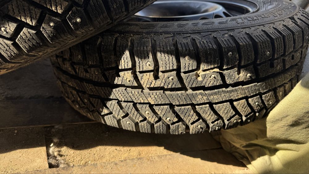 Зимние шины с дисками R15