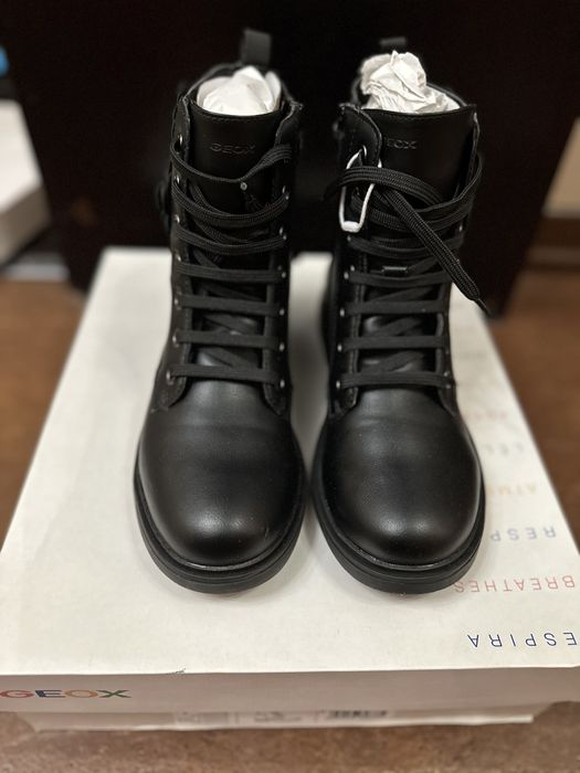 НОВЫЕ Ботинки демисезонные Geox для девочки 36р.