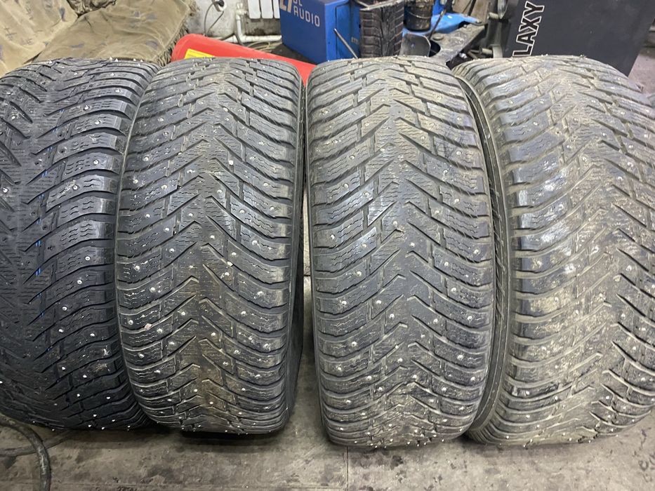 На 18. 285/60 шипы  Нокия