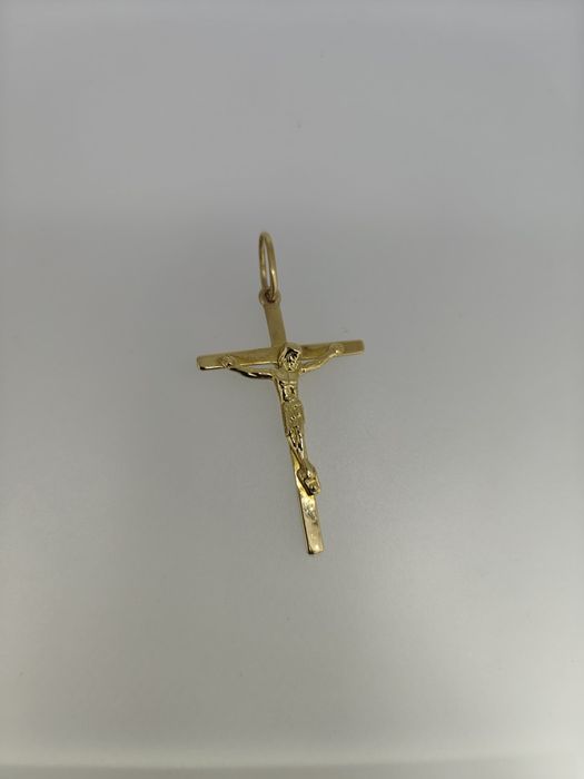 Cruce aur 18k 6.26gr (r)
