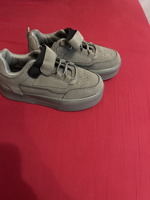 Adidasi copii noi   De vanzare