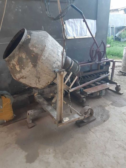 Шлакоблок дасгохи каплект таёр холатда