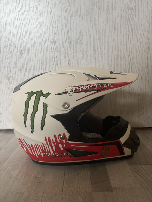 Кросова каска за мотор Monster чисто нова!S/M
