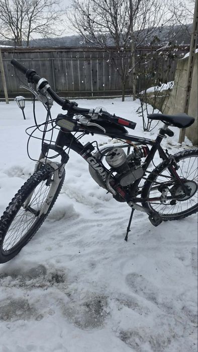 Bicicleta cu motor