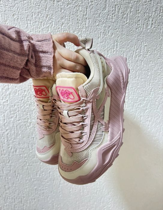 Off White Odsy 1000