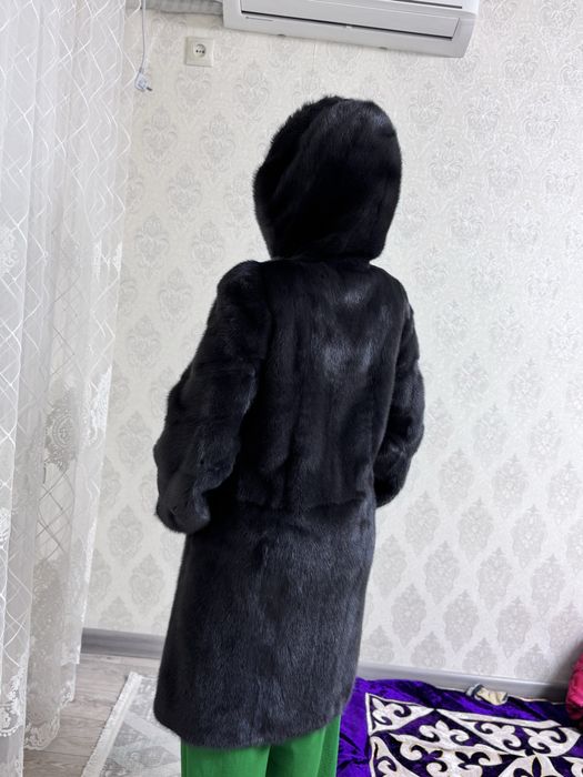Продам норковую шубу