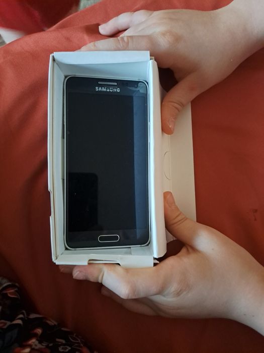 Продам Самсунг телефон