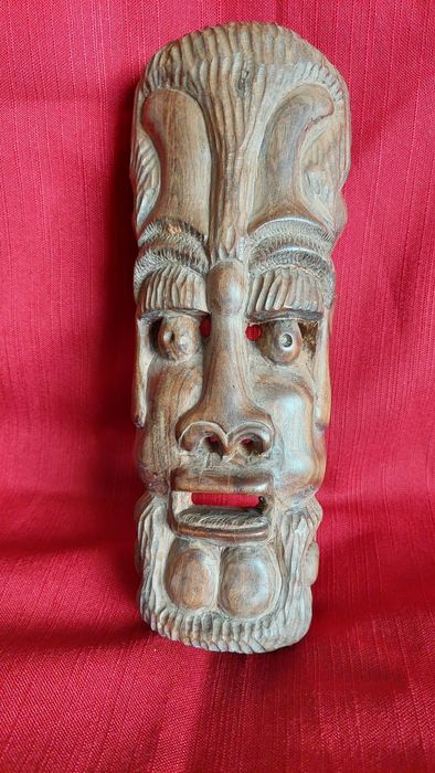 Автентични африкански маски,  статуетки и пана