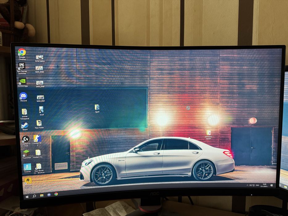 Геймърски Монитор 27’ AOC 240HZ 0.5ms Curved