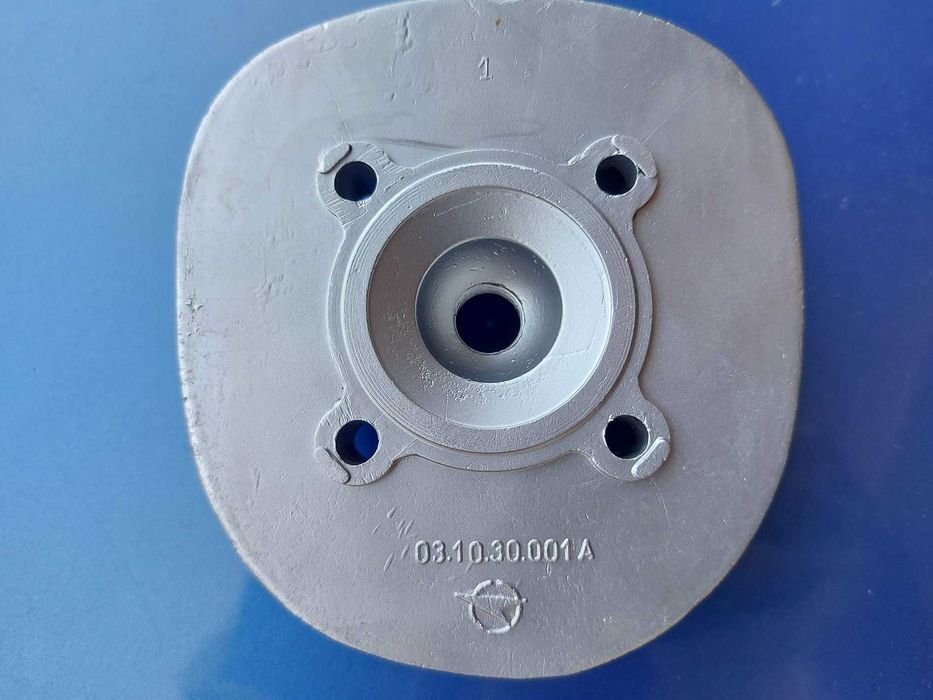 Водно бластиране почистване на детайли