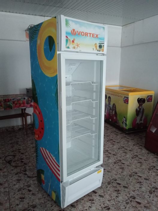 Vând lada frigorifica