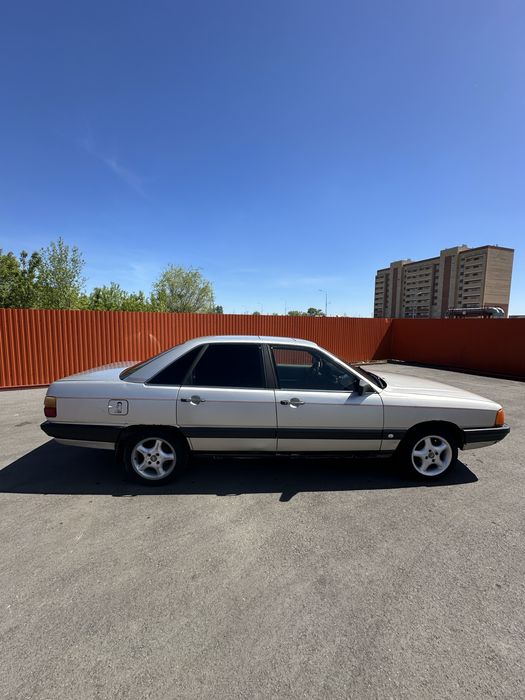 Продам Audi 100 C3