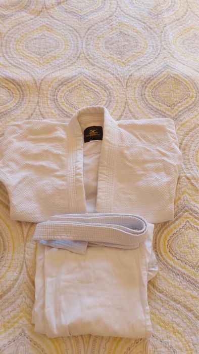 Продам кимоно для дзюдо