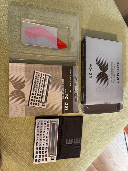 Sharp pocket computer vintage PC-1251 ecran defect + CE-125 Targu Jiu ...