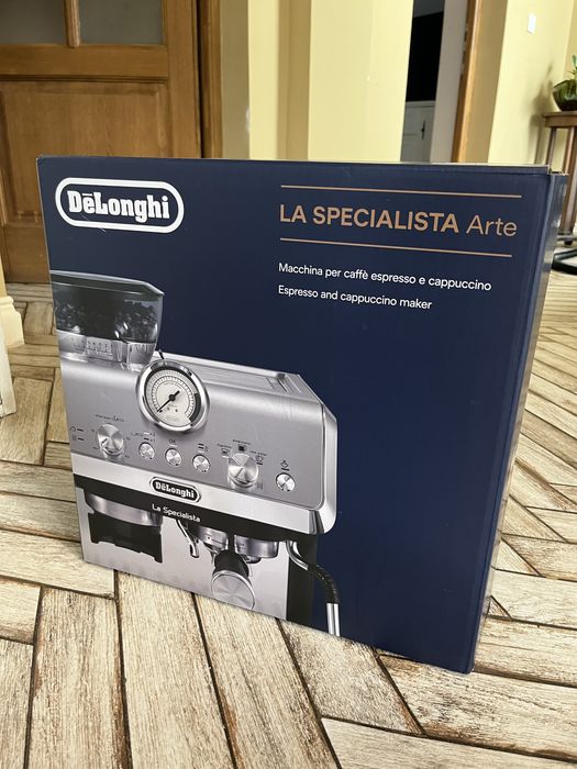 Aparat de cafea DeLonghi